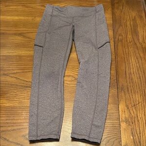 Lululemon Gray Athletic Leggings, size 6